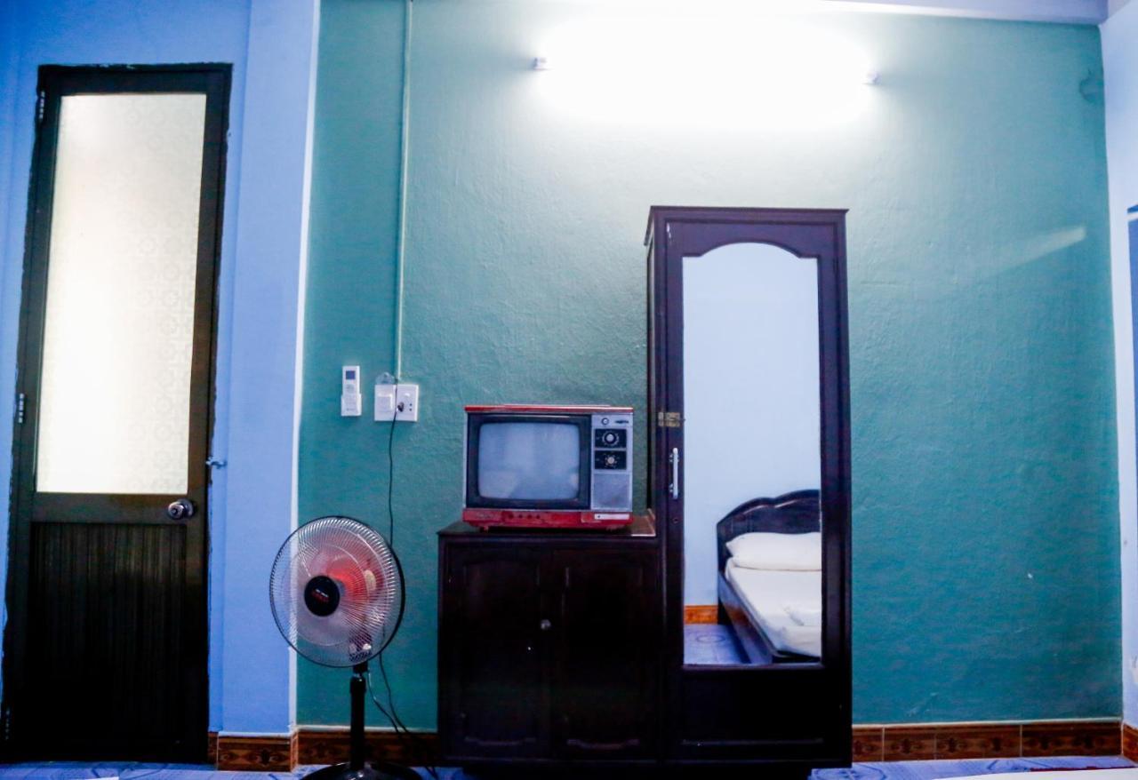 Adp Homestay & Coffee Dong Hoi Esterno foto