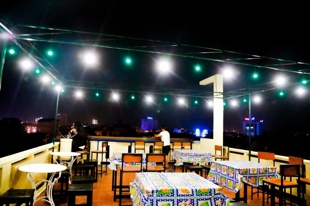 Adp Homestay & Coffee Dong Hoi Esterno foto